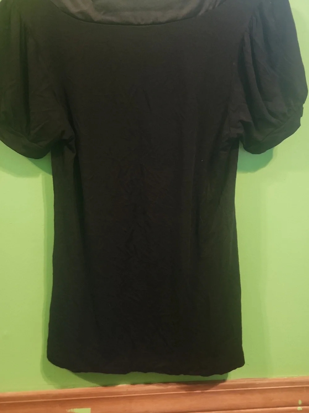 2 Geometric Shape Tops - Picture 10 of 10